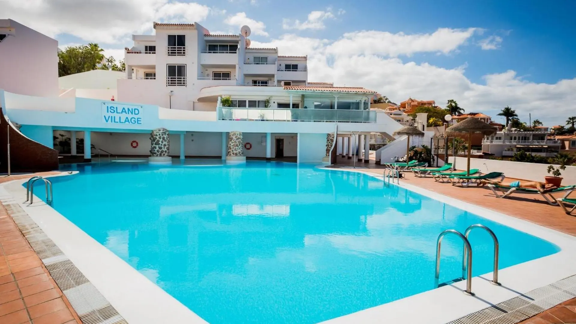 شقة 3 Island Village With Wi Fi And Pool أذيخي